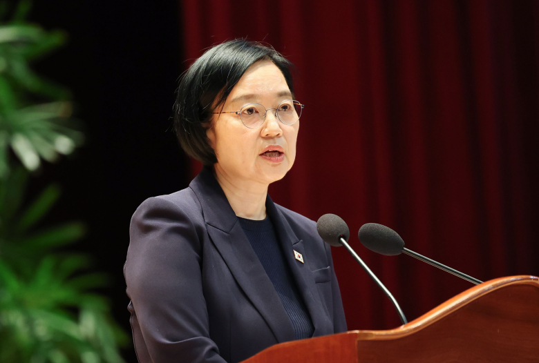 韓총리 "규제 과감히 합리화…연말까지 전부처에 AI시스템 도입"