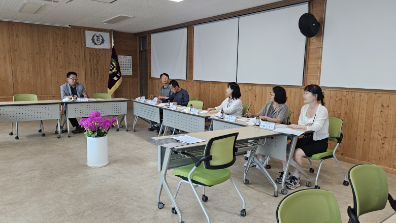 봉화군 법전면 지역사회보장협의체가 2026년 지역사회보장협의체 회의를 개최했다.