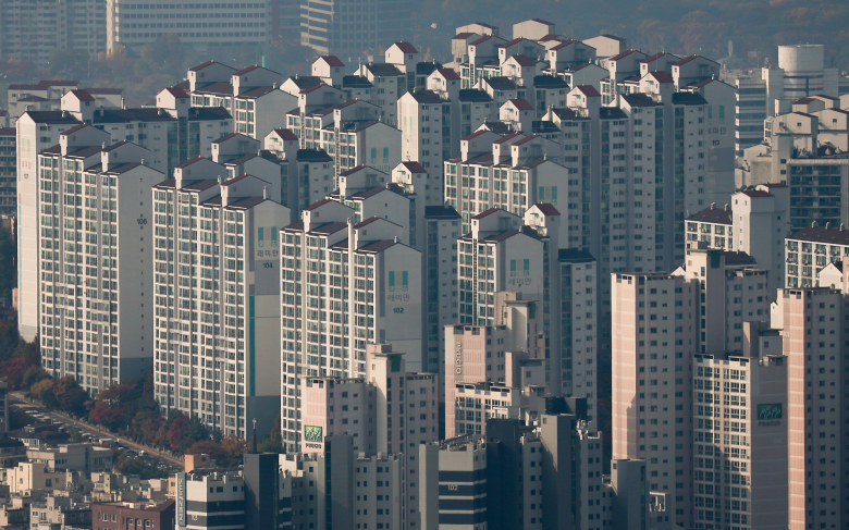 서울 남산에서 본 아파트의 모습. 연합 자료사진
