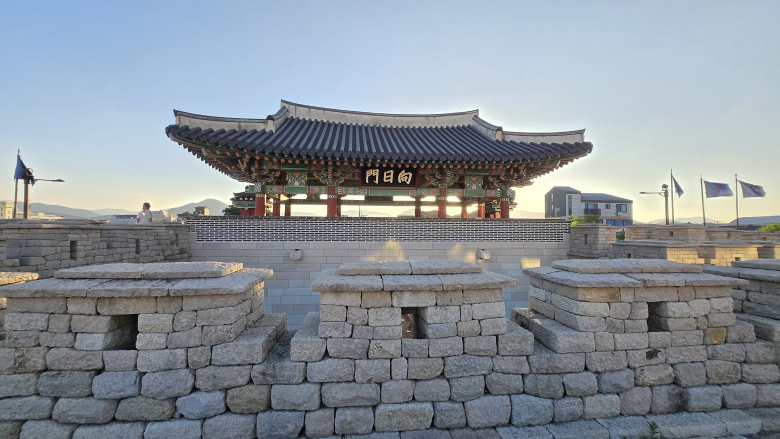 경주읍성 동문(향일문). 사진=선애경 기자.